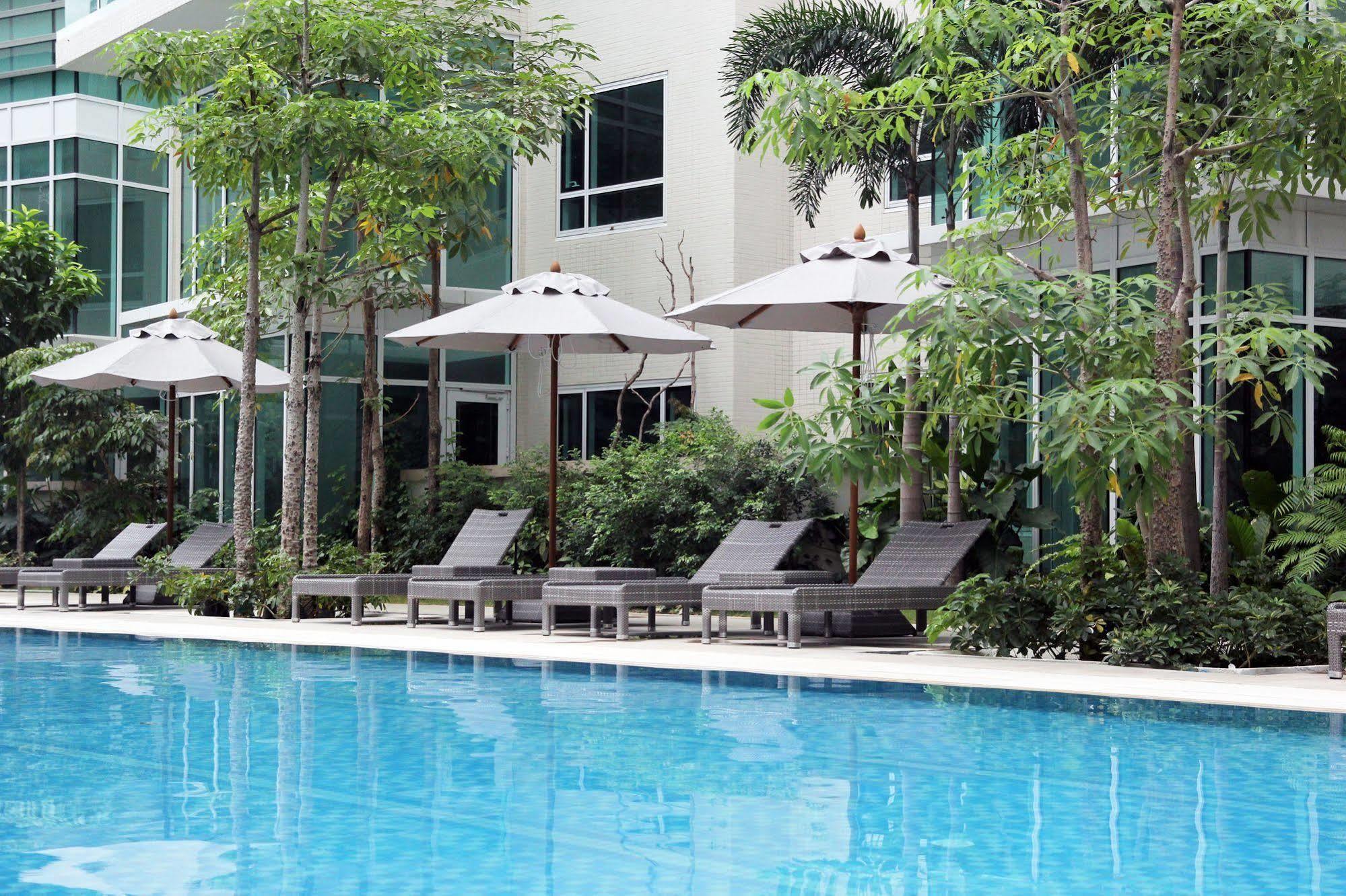 Aruga Apartments By Rockwell Makati Makati City Kültér fotó